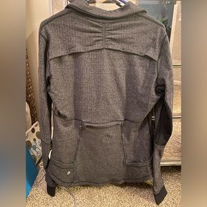 Lululemon pullover